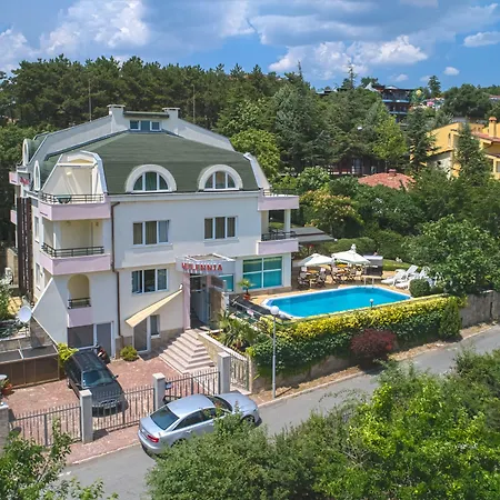 Milennia Family 公寓式酒店 阳光海滩