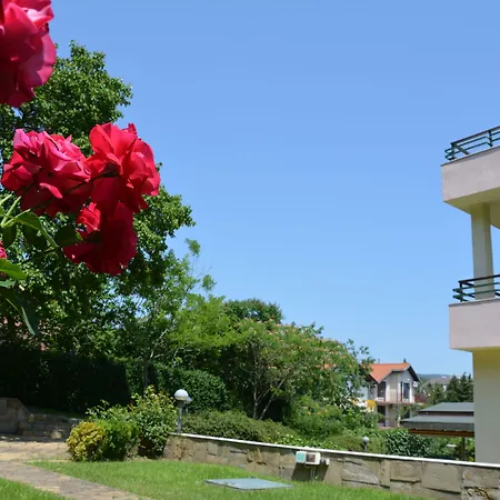 公寓式酒店 Milennia Family 阳光海滩