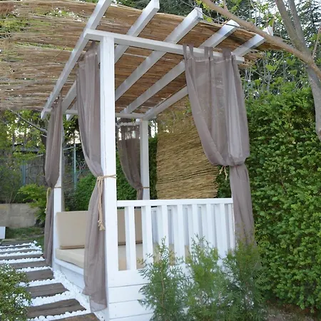 公寓式酒店 Milennia Family 阳光海滩