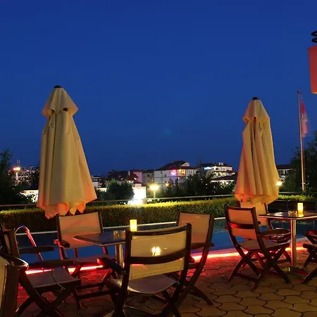 Aparthotel Milennia Family